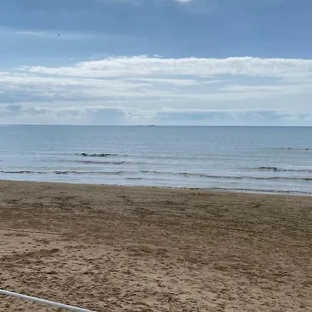 Casa vacanze Lara 600 Metri Dal Mare *